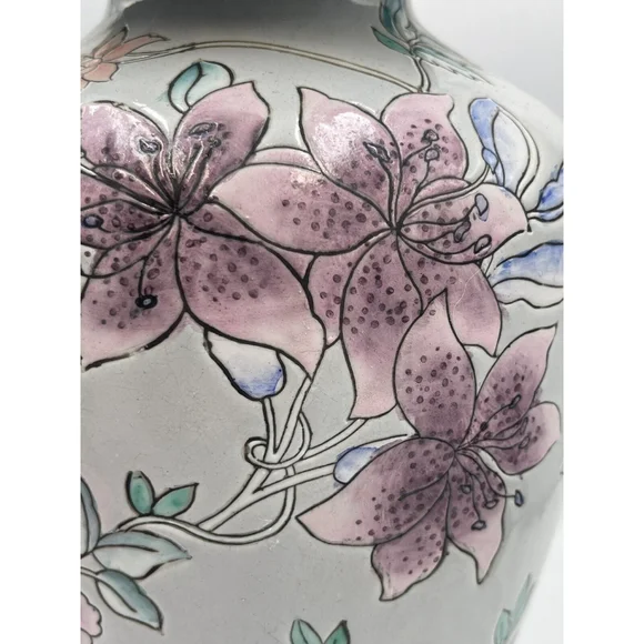VTG Asian Blue Floral Ginger Jar Ceramic Table Lamp Painted Flowers 18” No Shade
